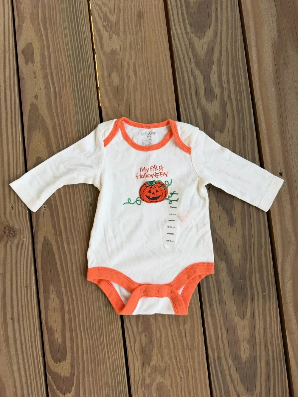 Baby Gap Newborn My First Halloween Pumpkin Long Sleeve Bodysuit NWT